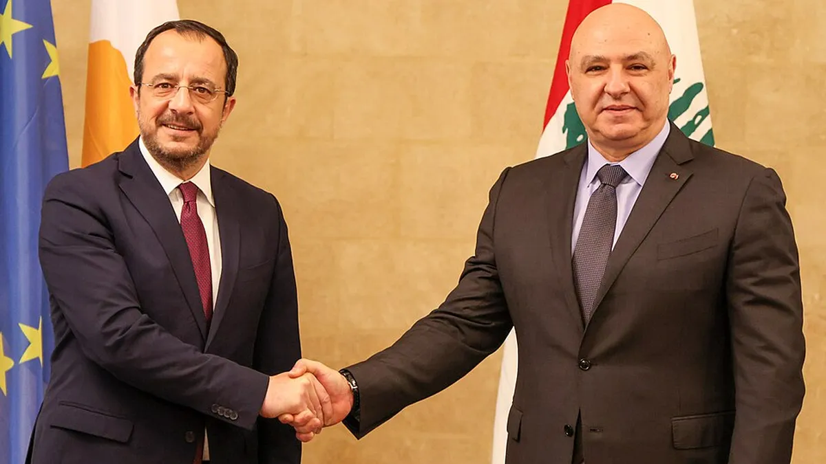 Lebanon's Aoun meets Israel envoy but can't deliver